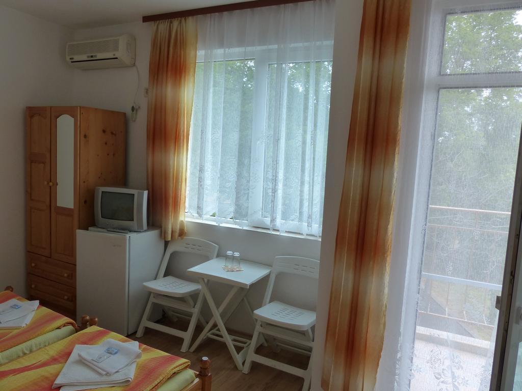 Sunhouse Rooms Царёво Экстерьер фото