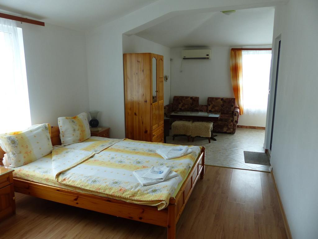Sunhouse Rooms Царёво Экстерьер фото